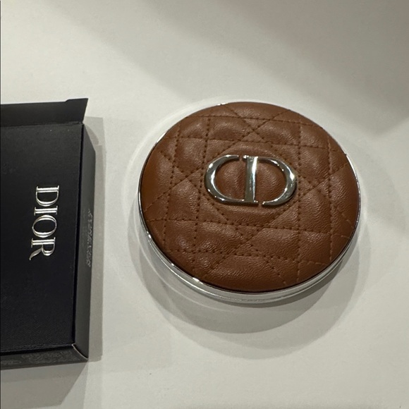 DIOR - Picture 4 of 5